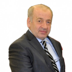 İzzet Özgenç